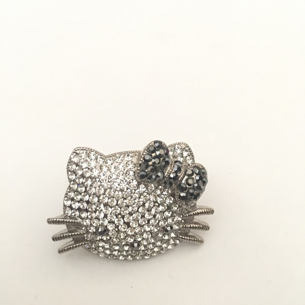 👗 Hello Kitty Large Adjustable Rhinestone Ring